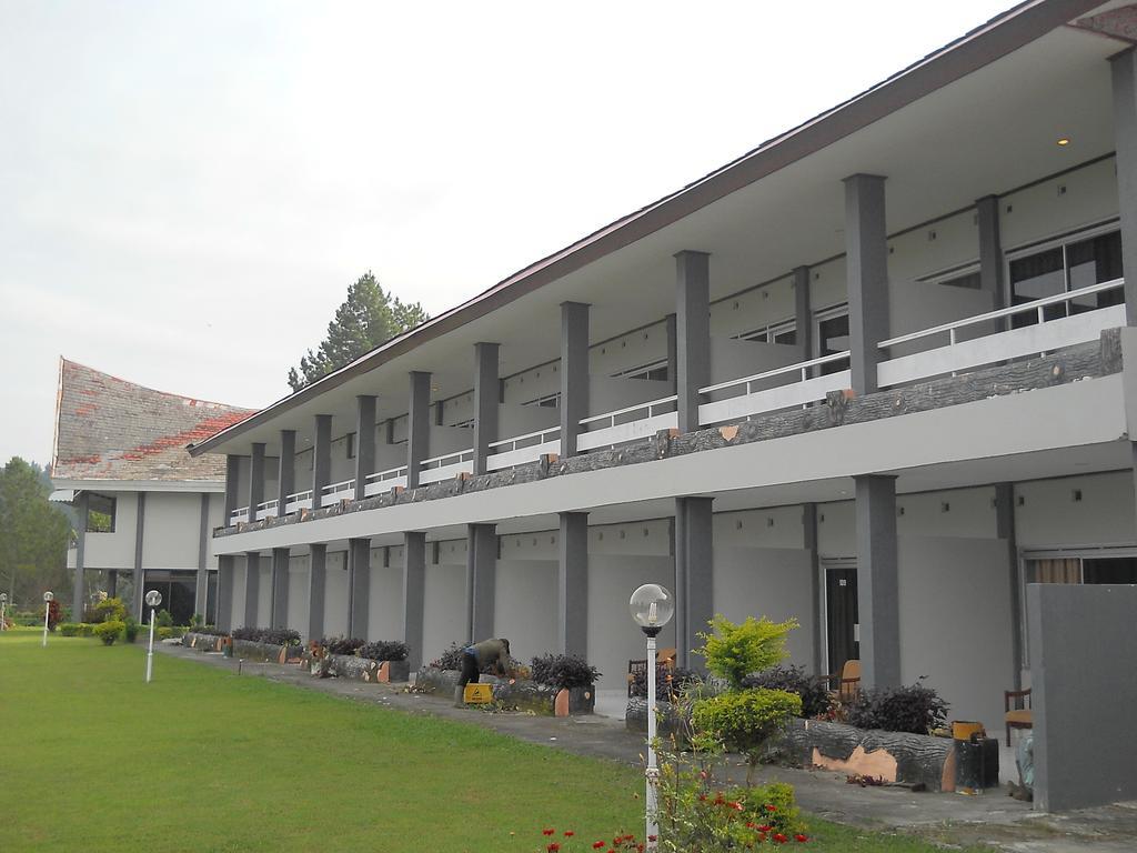 Patra Comfort Parapat Exterior foto